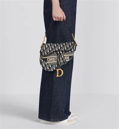 sac saddle broderie dior oblique bleu|Sac Saddle Broderie Dior Oblique bleu.